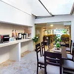 Hotel Avexi Suites By Geh Suites