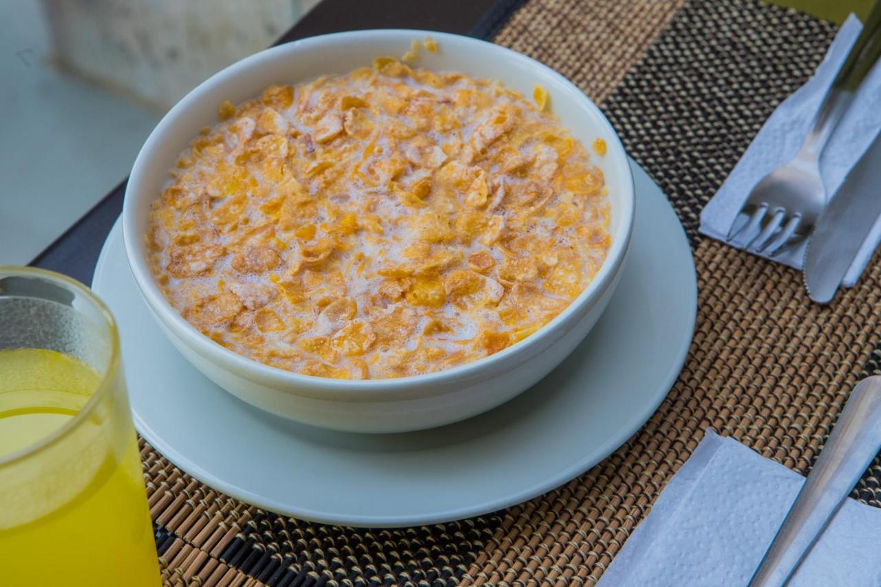 Hotel Avexi By Geh 3*